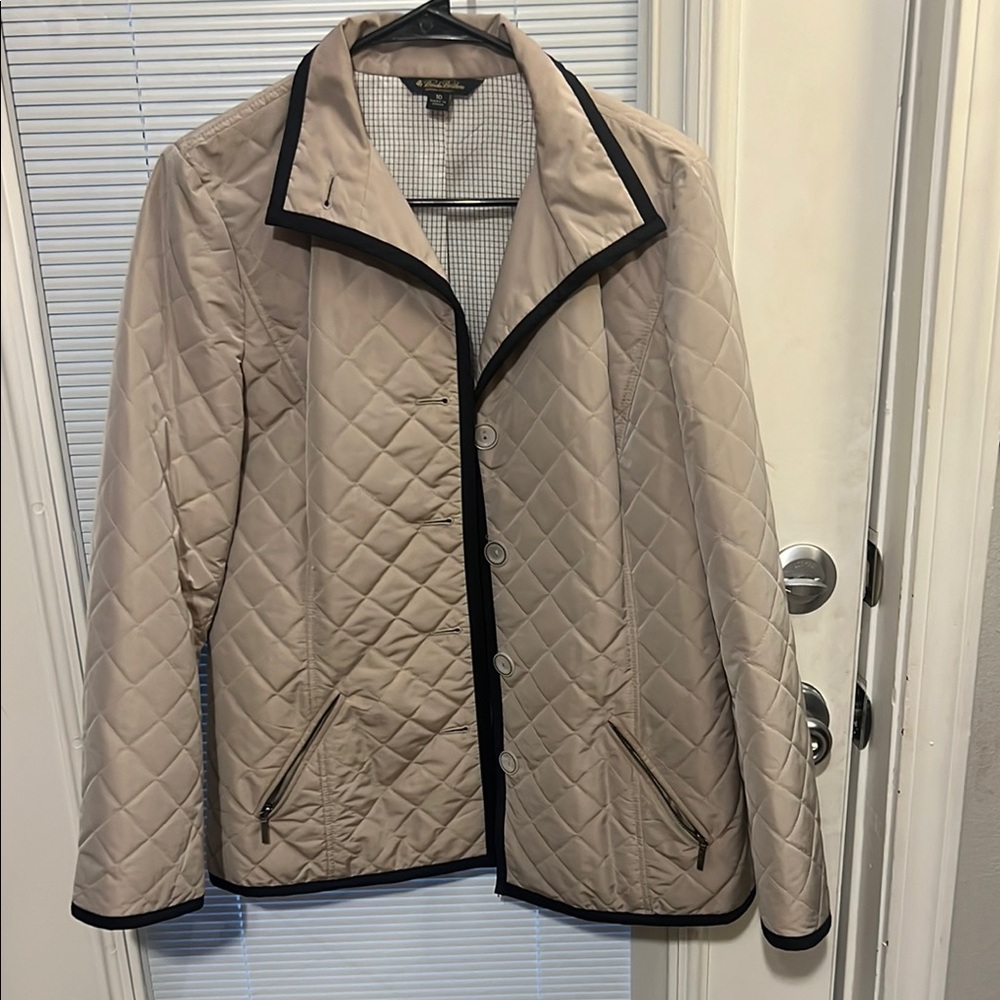 Brooks Brothers Tan and Black Puffer Jacket Lightweight Quilted